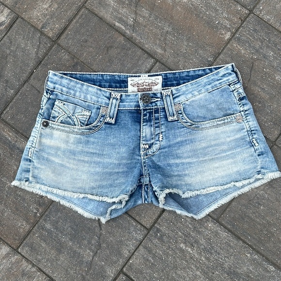 Big Star Liv Denim Shorts Women 30 Mid Rise Light Wash Casual Frayed Festival - Picture 2 of 6
